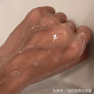 哪个品牌的洗面奶最好用又不贵,lilbetter洗面奶和rnw洗面奶哪个好