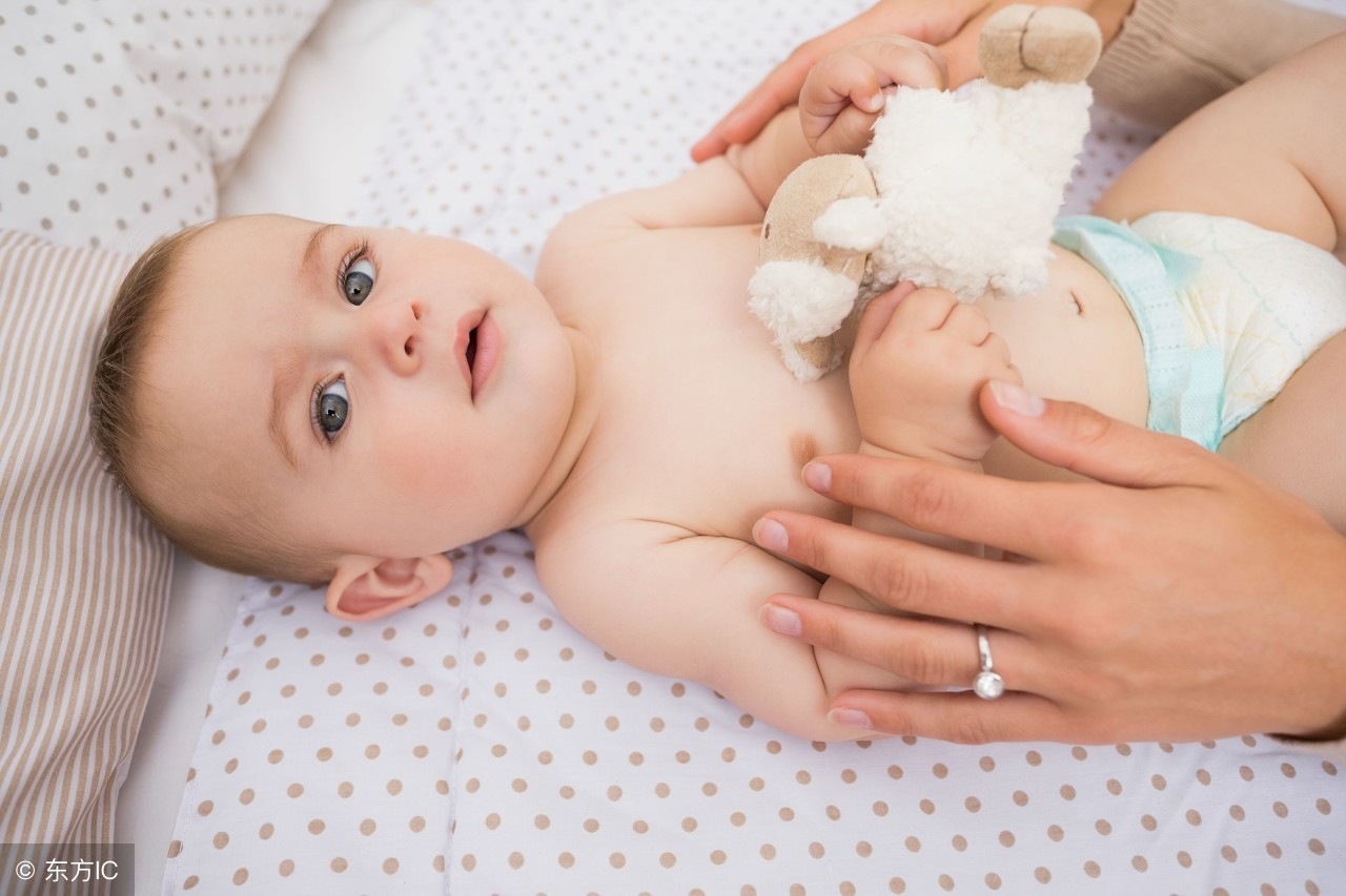 宝宝吐奶怎么办最快最有效方法,宝宝吐奶了怎么办最有效的方法