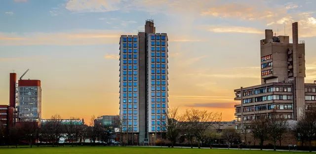 财会名校召集令|莱斯特大学,因纪念而获得重生