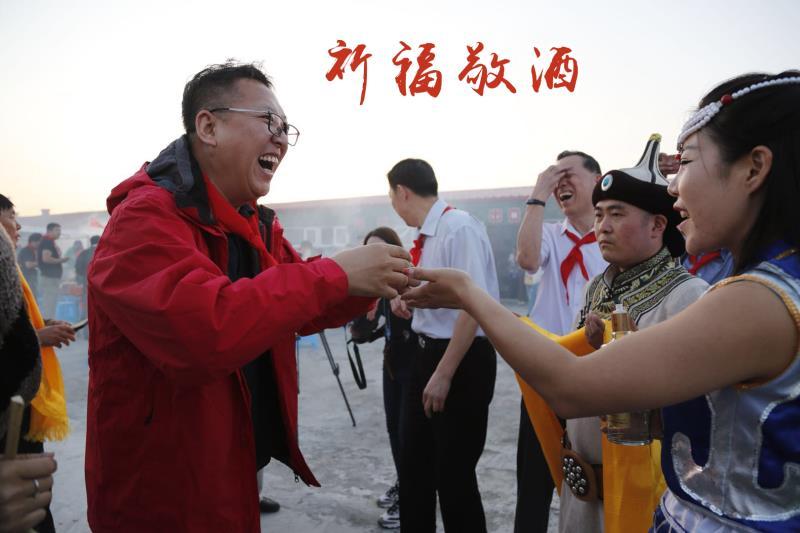 首都百家旅行社赴张北踩线活动举行