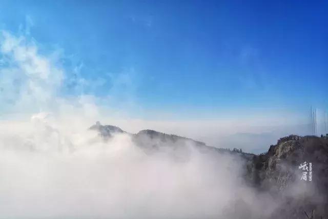 带着女生去峨眉山,带着女友穷游