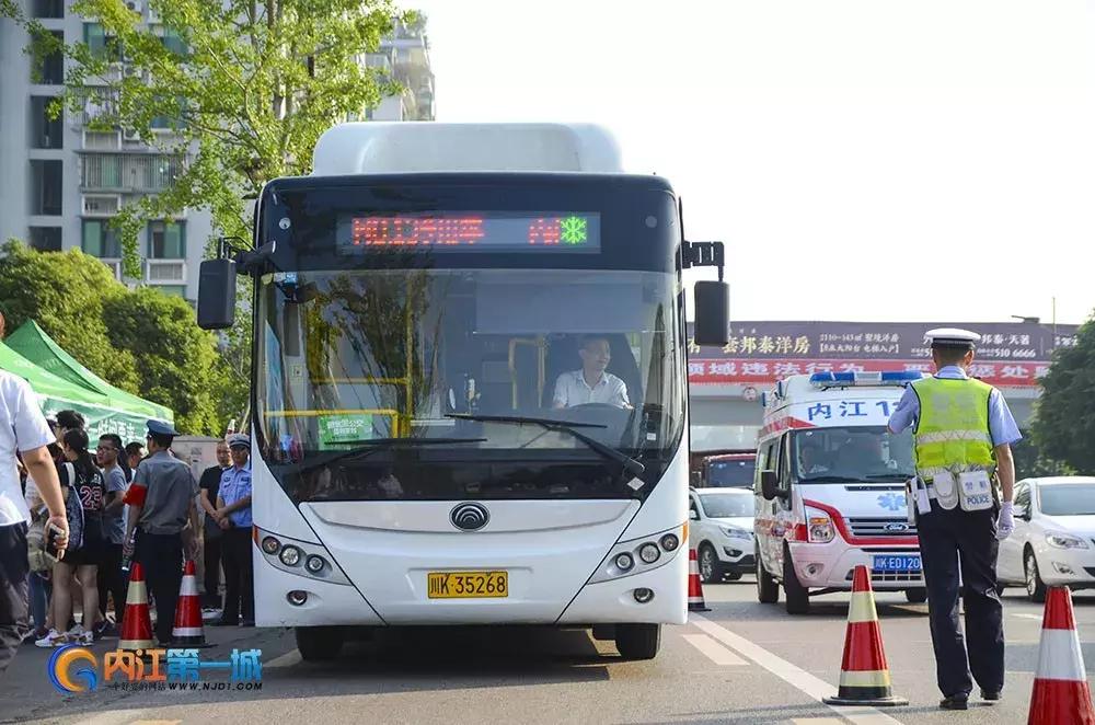 内江翔龙中学高考图片,内江翔龙中学高考现场