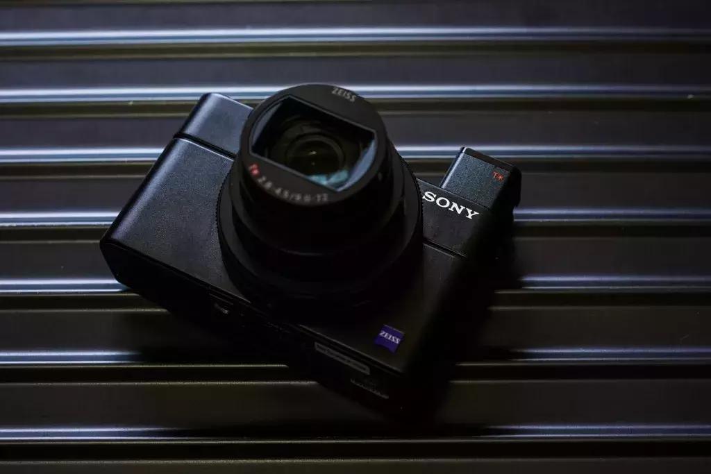 这就是最好的口袋机索尼黑卡RX100M6首发评测