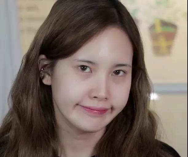 眼睛小睫毛短？学会这几招立马让眼睛放大两倍，堪称诈骗级化妆术