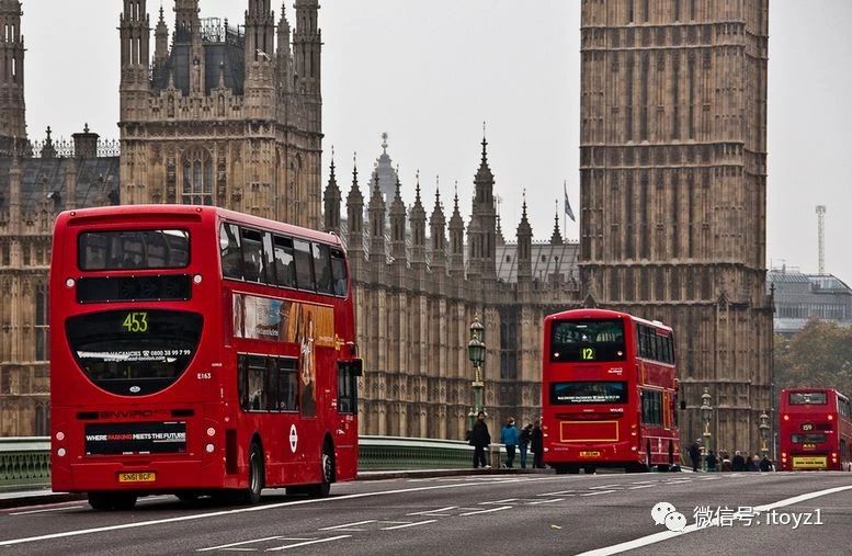 勃艮第红最佳颜色搭配,勃艮第红和哪个颜色匹配
