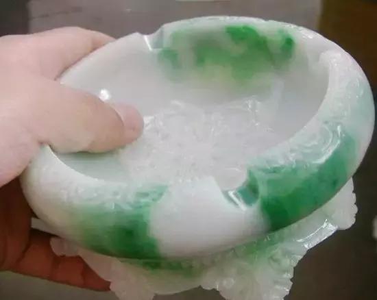 金碧辉煌的具体情形,什么叫金碧辉煌