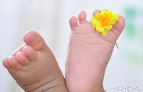 真菌不除,脚气难消,补充维生素和矿物质抑制真菌繁殖