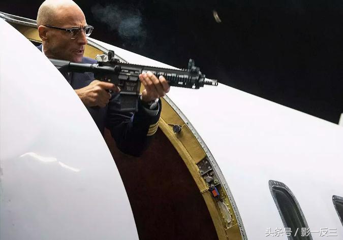 这一定不是我见过的大象——R级喜剧《王牌贱谍：格林斯比》