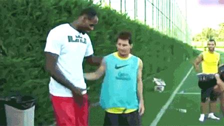 中国男足踢赢阿根廷梅西,阿根廷男足2-0澳大利亚梅西