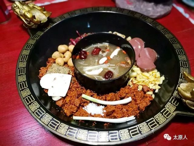 火爆成都的火锅,成都文殊鸭血火锅