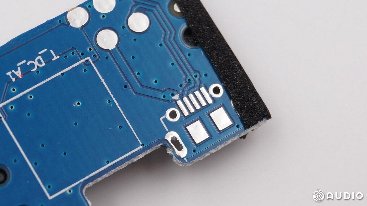 天猫精灵智能音箱boom拆解,天猫精灵智能音箱x3和X6对比