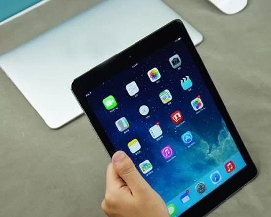 世界杯来临，办公一族看比赛，可以多一种选择