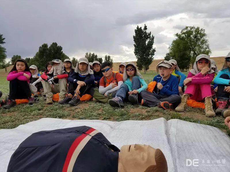 108名5年级孩子沙漠特训与一所体制内学校的破壳——红英小学