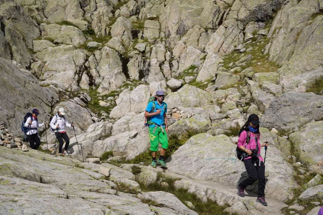来一场说走就走的旅行户外,来一场说走就走的户外旅行吧