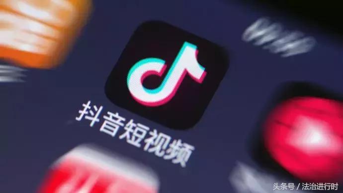 公安部a级通缉令50名在逃人员,公安部发b级通缉令在逃名单