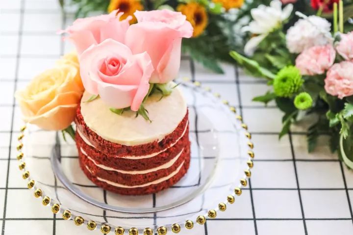 为了这瓶“祖马龙咖啡”，抖音小姐姐们都来打卡了