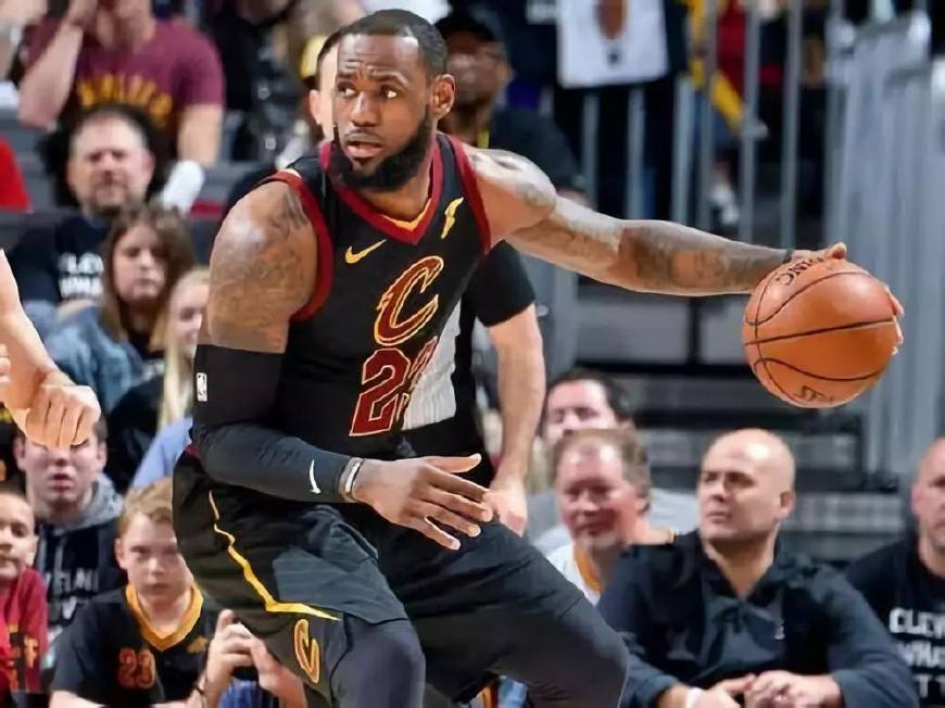 玩橄榄球对篮球有帮助吗,打篮球和橄榄球