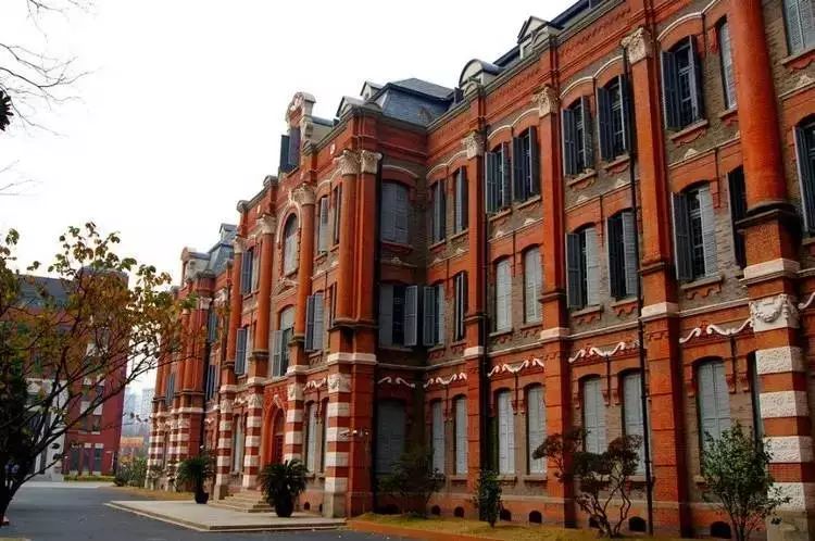 在上海生活有哪些福利可以领,外地人在上海享受的福利