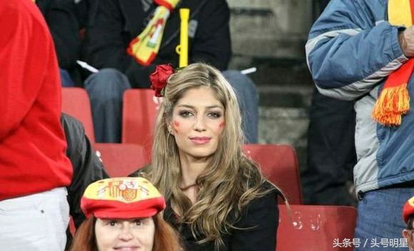 2018世界杯养眼女球迷,世界杯八强女球迷争奇斗艳