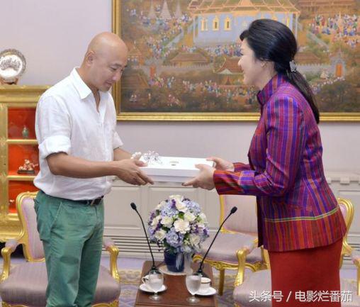 他是迄今为止没有失败过的电影人，因为他心地纯到只有电影