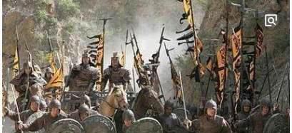 农村小伙发现一座古墓寻宝,农村小伙闯入深山发现墓