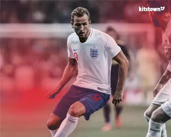 从姐弟恋到保姆上位世界杯球星背后的女人都不简单