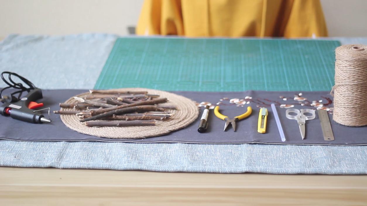 好看的笔筒怎么做用粘土,简单漂亮的小清新笔筒