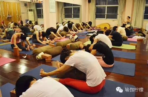 为什么练不好轮指,零基础练坐角式