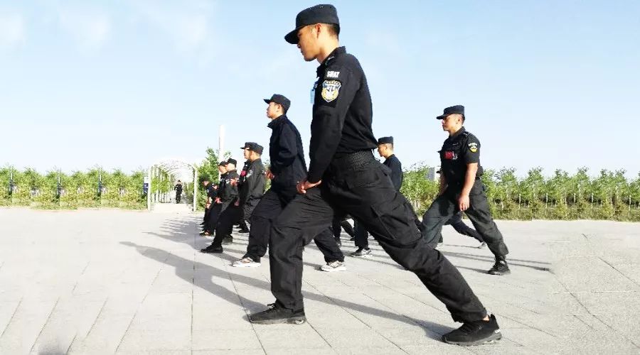 警务实战教官为民警讲授实战技能,警务实战教官需要具备哪些能力