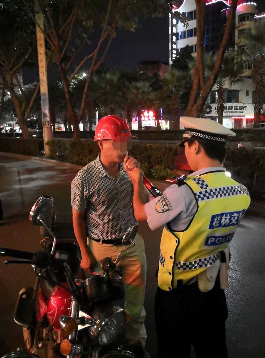 交管部门将在世界杯期间严查酒驾,世界杯交警提醒