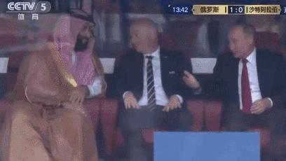 世界杯解说员白岩松,世界杯央视解说惹争议