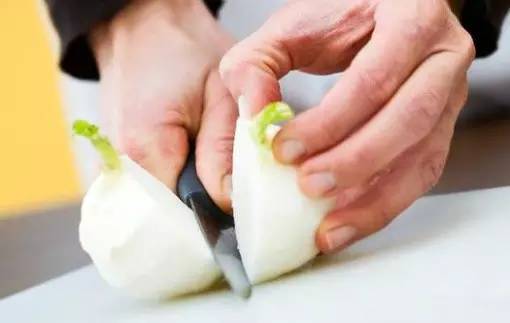 教你一招学会花式切菜,这些厨房切菜刀法你学会了吗