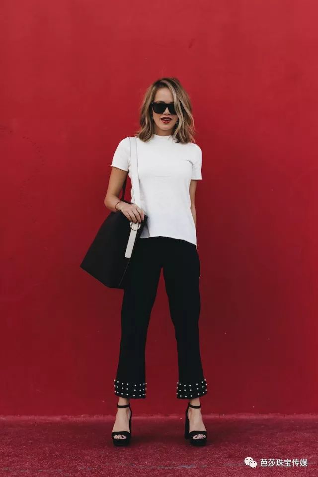 朴信惠戴的黑天鹅项链,朴信惠珍珠