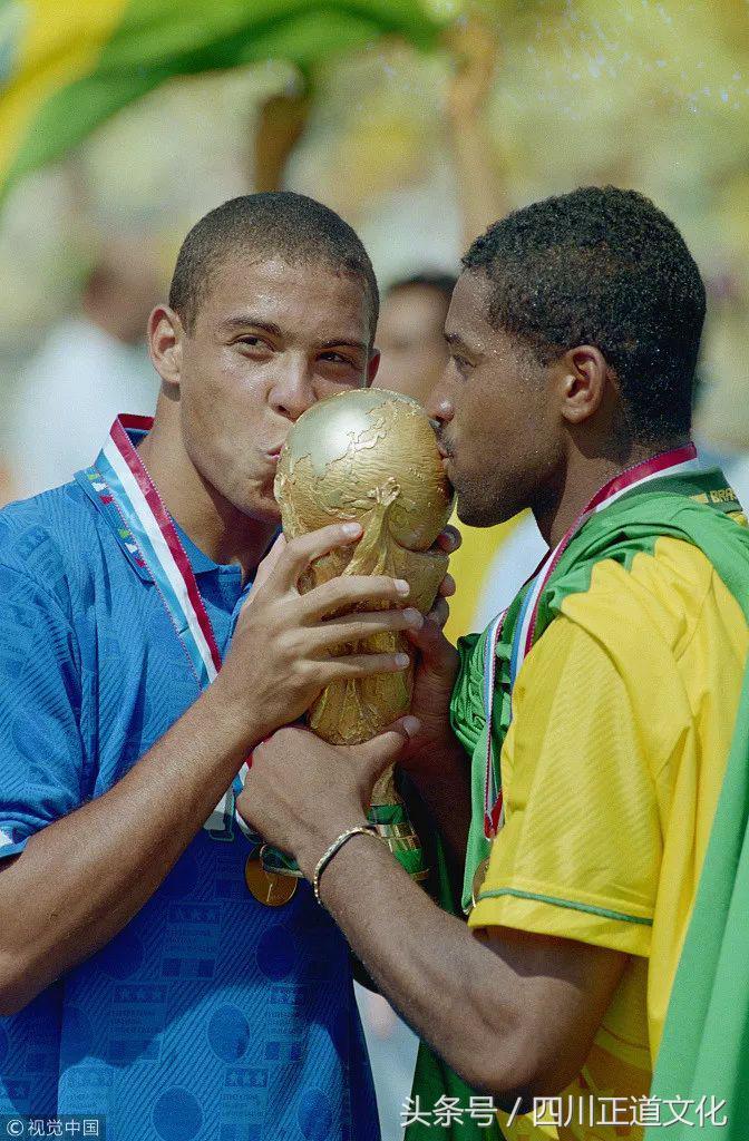 历届世界杯经典老照片,世界杯经典照片2002