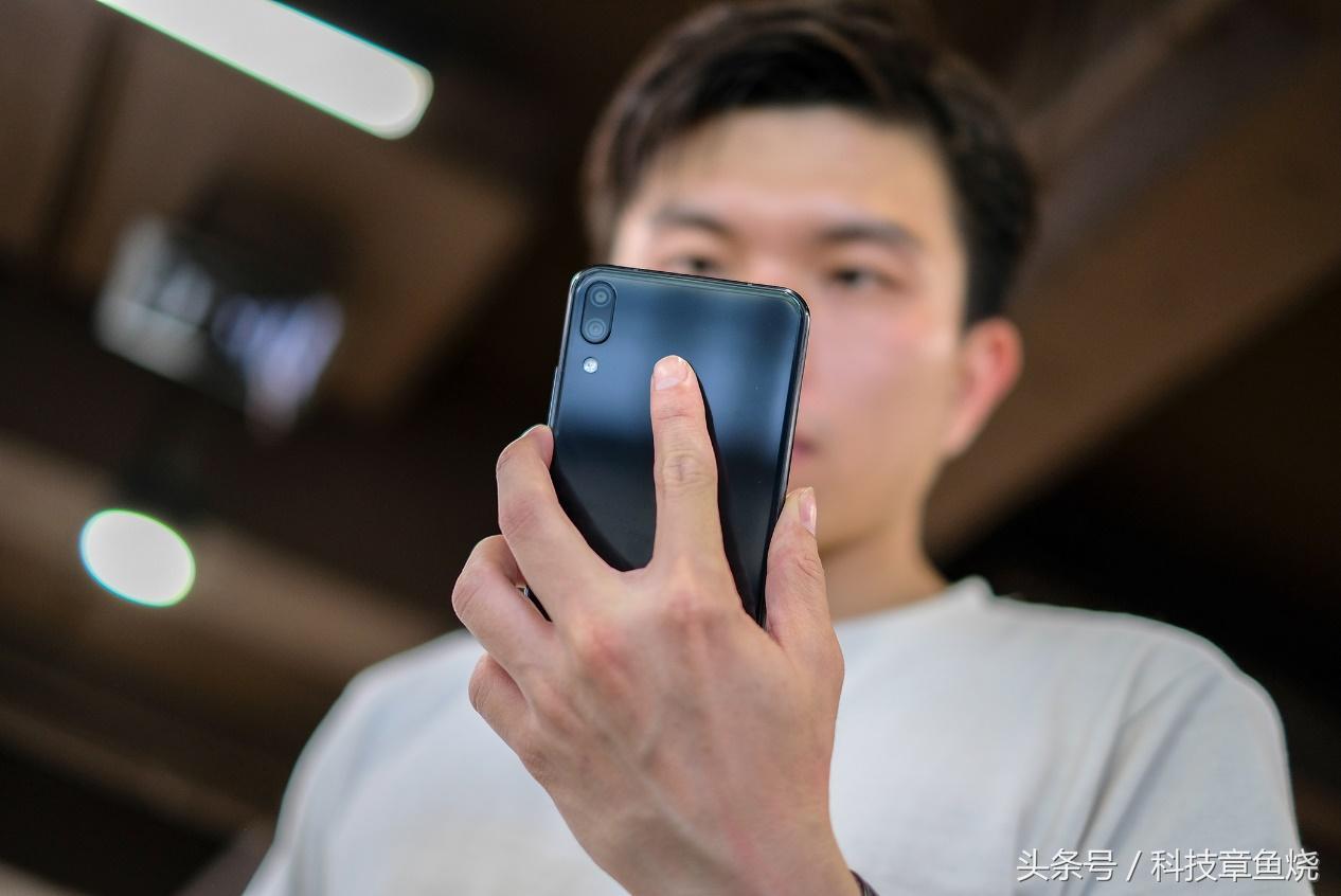 联想z5s用户最真实使用体验,联想z5能当国民旗舰吗