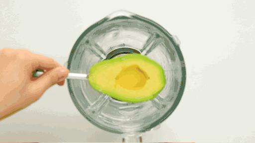 为什么说牛油果是骗局呢,牛油果一个18块