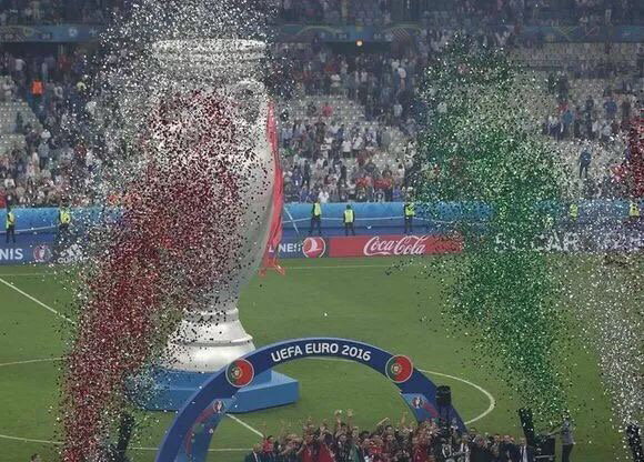 c罗一个人对抗西班牙视频,c罗和内马尔单挑