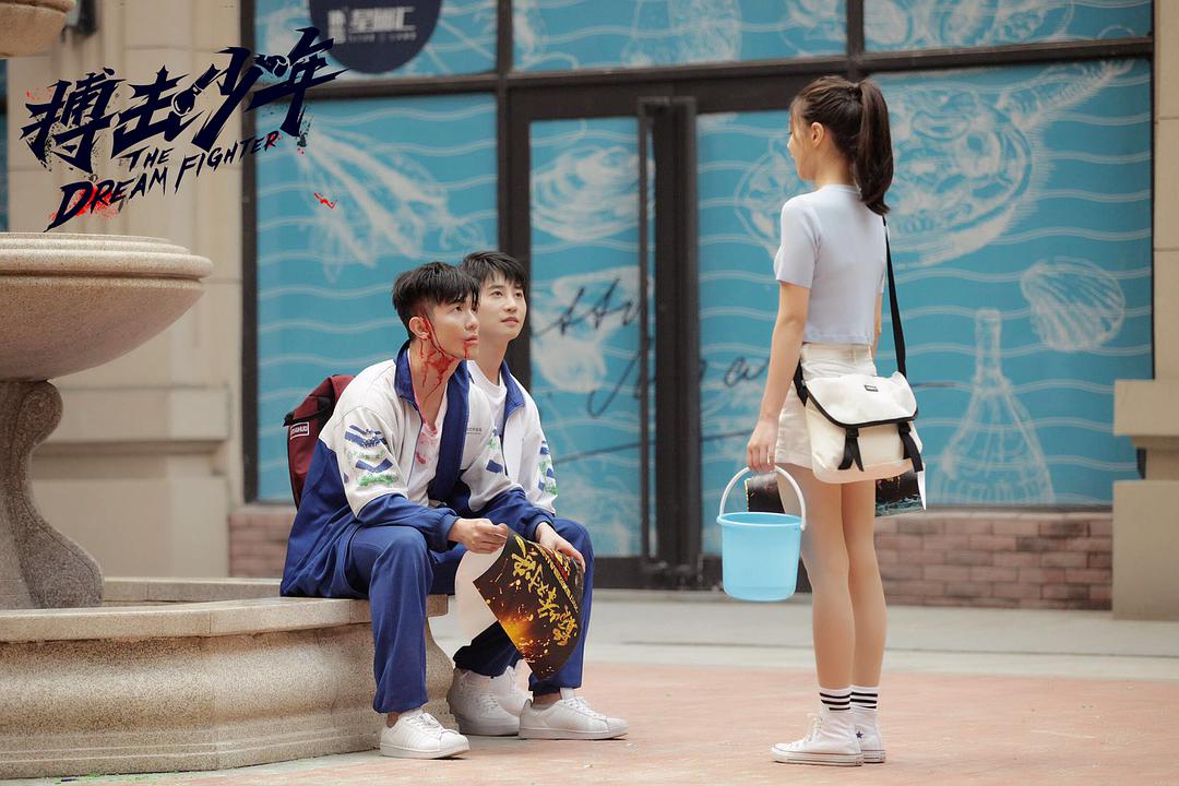 《搏击少年》从校园打架王到拳台斗士，一部MMA冠军养成手册