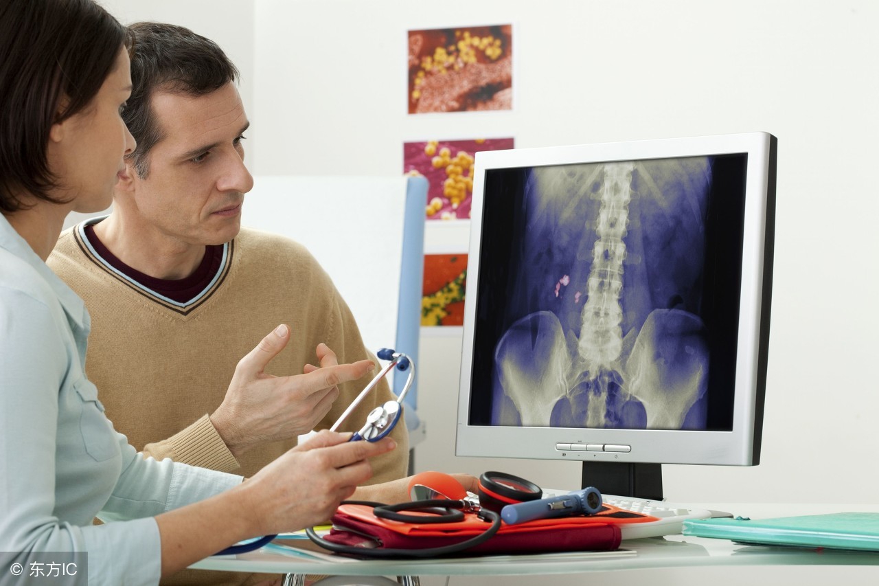 尿道结石引起血尿有哪些症状,尿结石患者尿痛是怎么回事