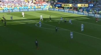 冰岛守门员扑出梅西点球,冰岛门将扑出梅西点球