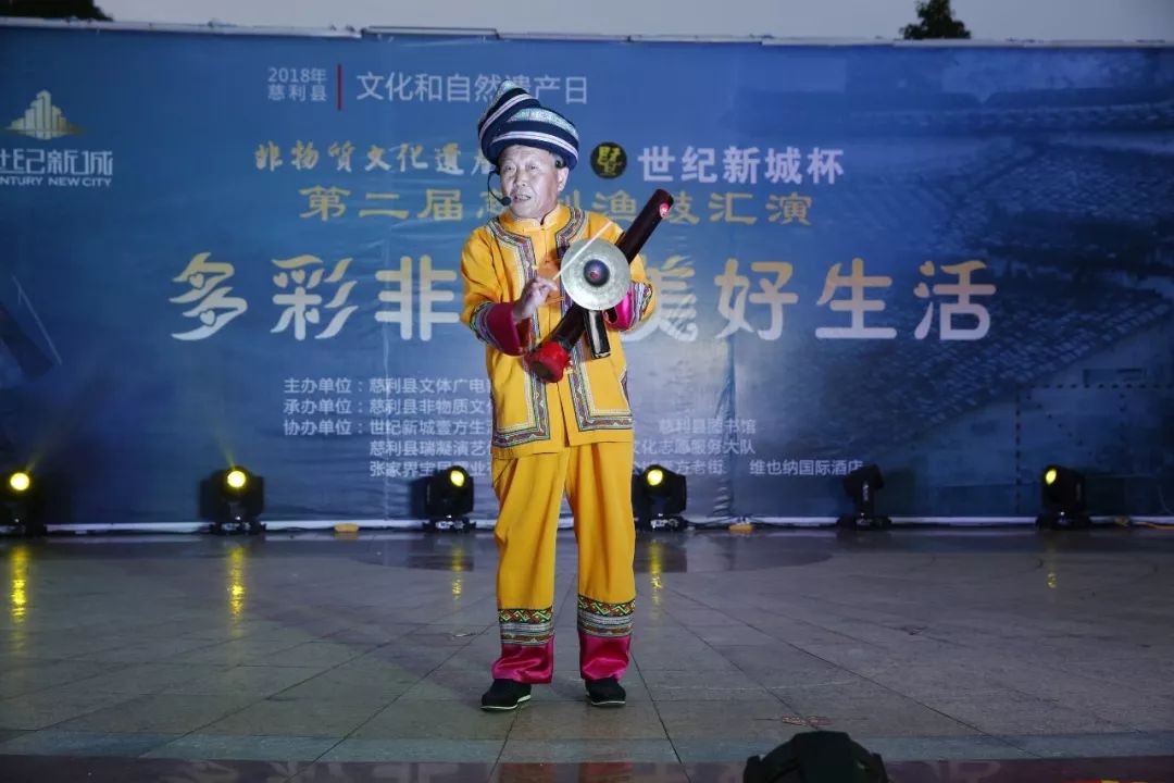 今日话题：两男子争吵“吵”出人命〡早安，张家界！（第151期）