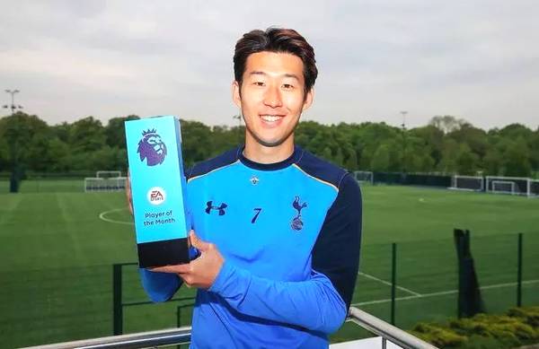 孙兴慜姆巴佩拼脸,孙兴慜反差替补