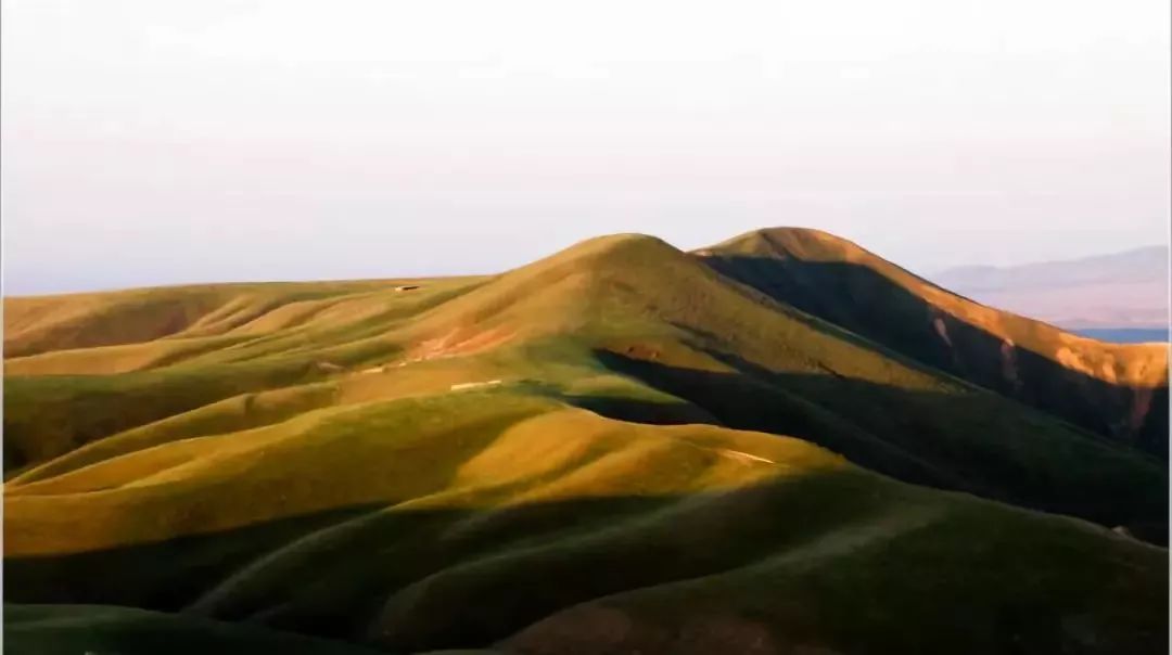新疆哈密风景最美的地方,新疆哈密值得去的景点排名第一