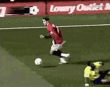 37岁的c罗满眼都是18岁时的自己,33岁的c罗创造了什么奇迹