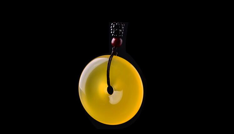 黄玉髓是什么材质价值多少钱,黄玉髓的价格功效与作用