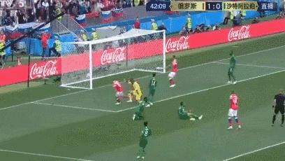 普京观看世界杯揭幕战,世界杯普京名场面