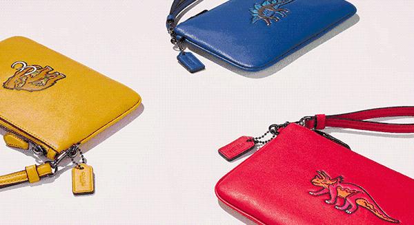 lv定制款狗狗包,lv上画熊猫的包