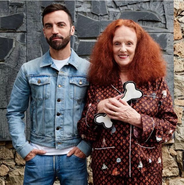 lv定制款狗狗包,lv上画熊猫的包