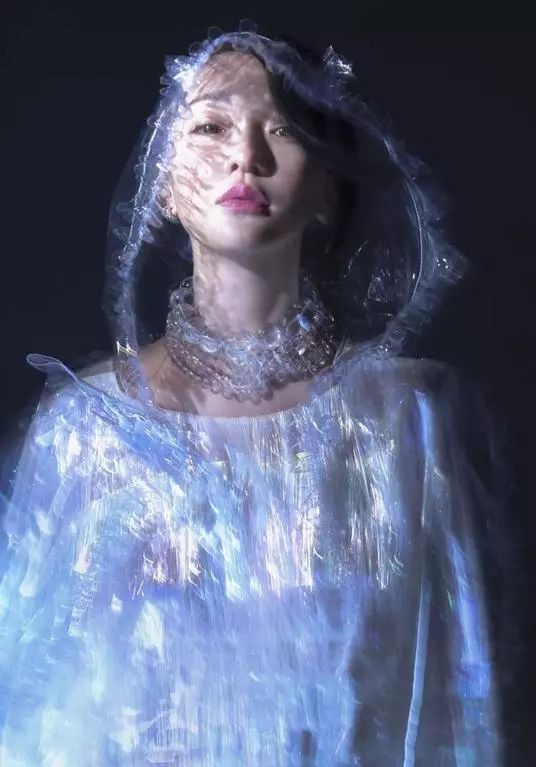 玻璃艺术展示,玻璃艺术之美