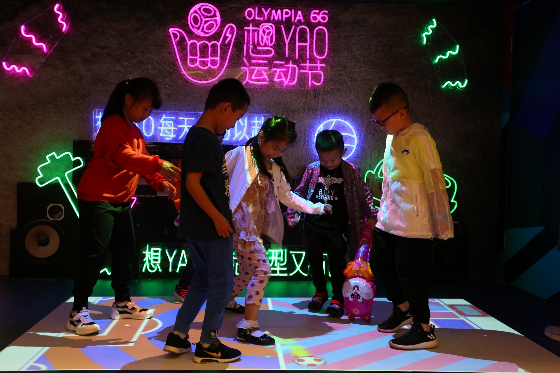 大连恒隆“想YAO运动节”想YAO登顶世界杯预测帝